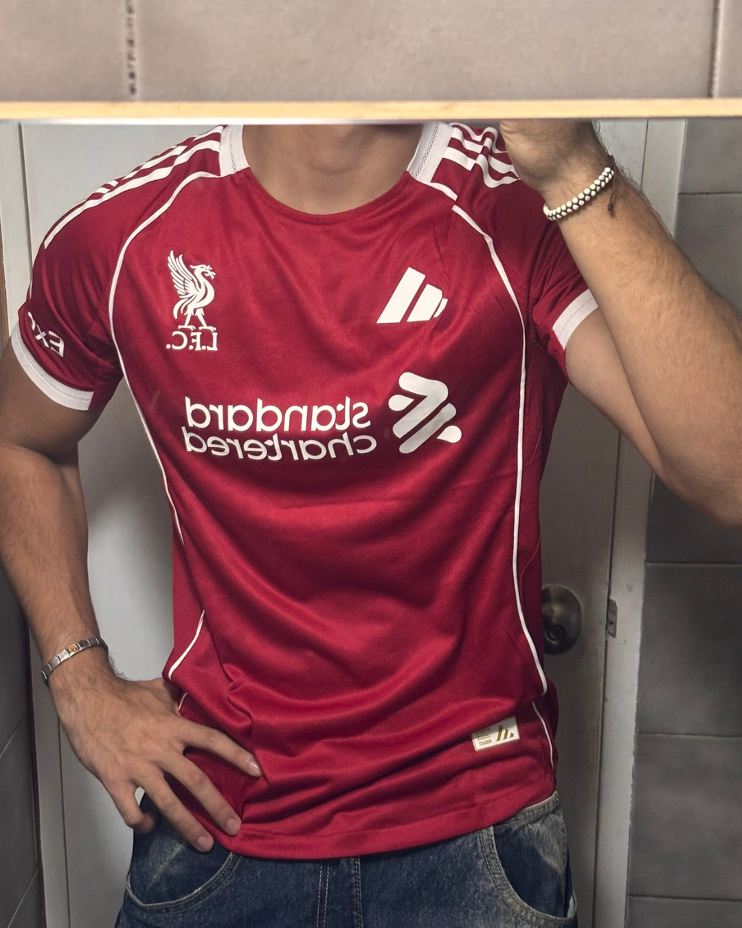 Camisetas de fútbol de las temporadas actuales SAMBA. Diseños actuales que reflejan la evolución del deporte y la cultura contemporánea.