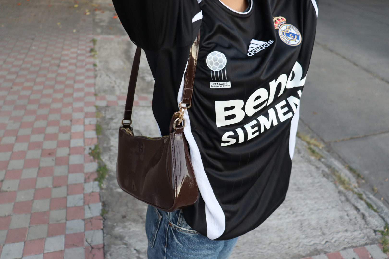 Jerseys de clubes de fútbol SAMBA. Camisetas icónicas adaptadas a un estilo urbano y actual.